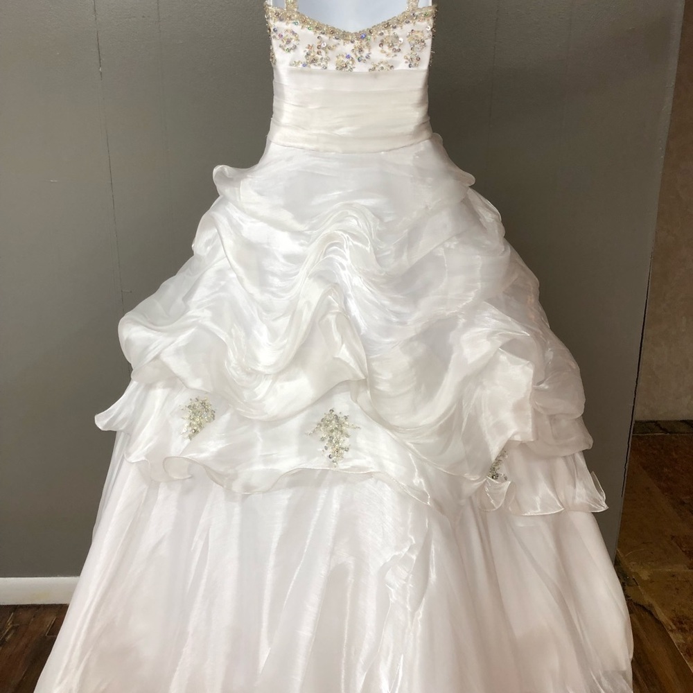 Perfect Angel Children’s dress size 10!